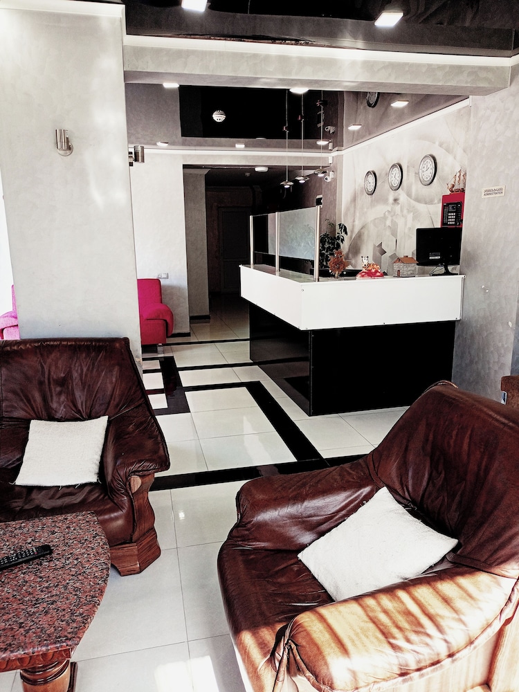 Hotel Batumi Inn 4