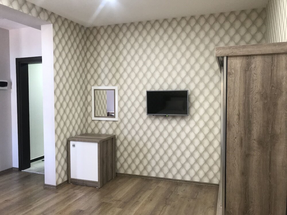 Dream Tower 7