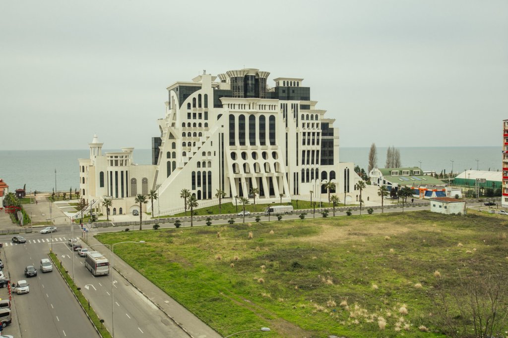 Royal Apartments 15