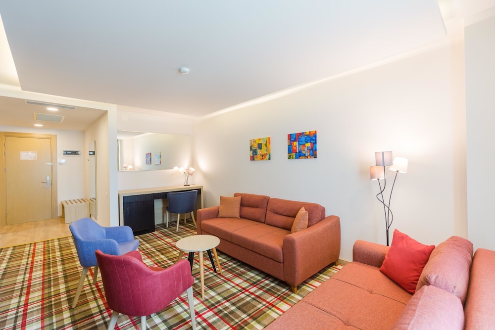 Best Western Premier Batumi 13