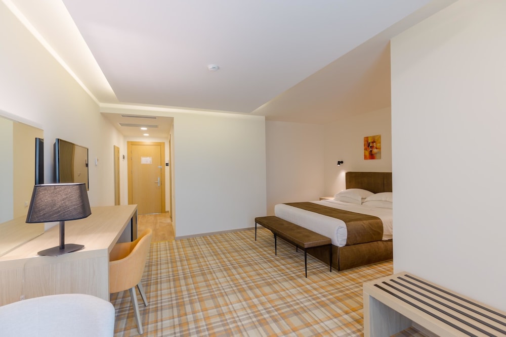 Best Western Premier Batumi 16