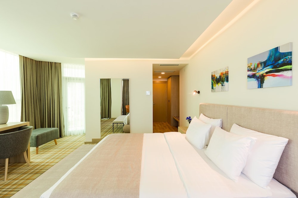 Best Western Premier Batumi 8