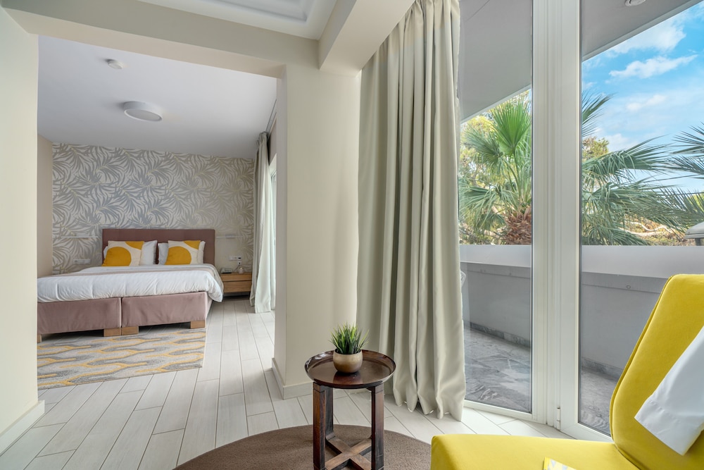 Maison 66 Riviera Hotels 21