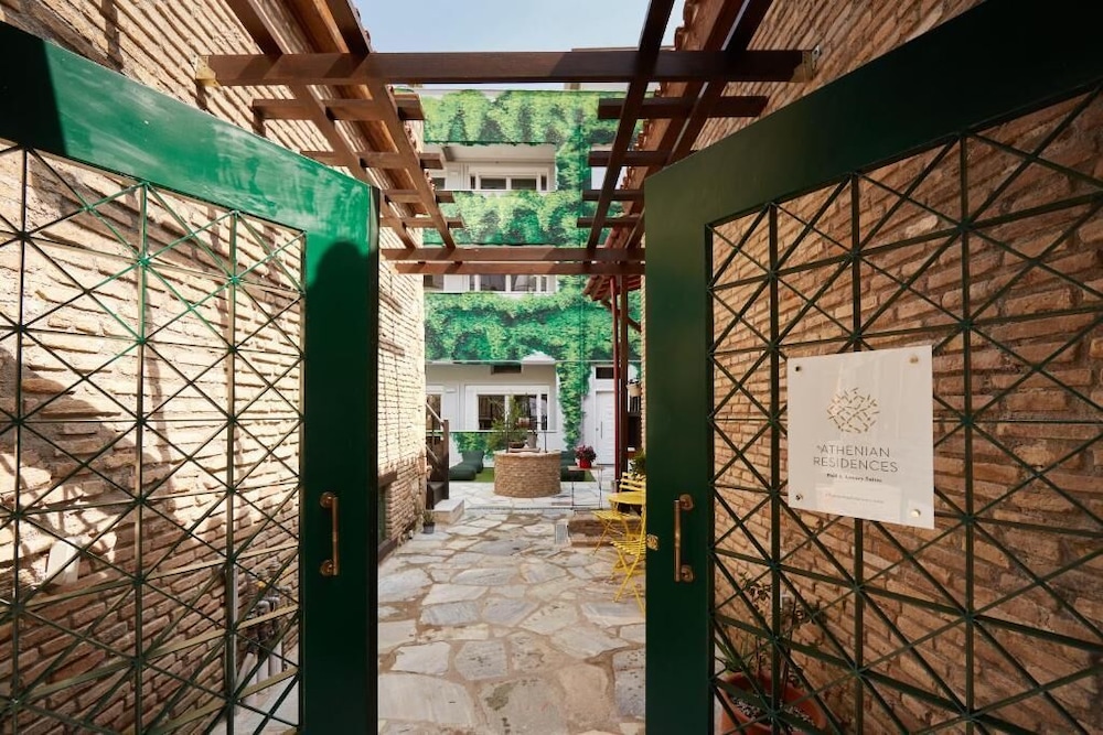 Athenian Residences 14