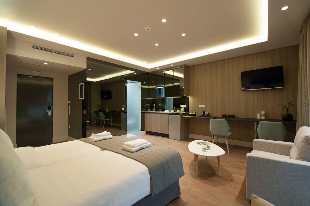 Athens Platinum Rooms And Suites 12