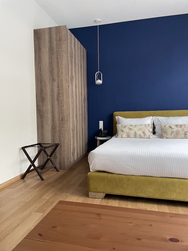Iasonos Suites Athens 10