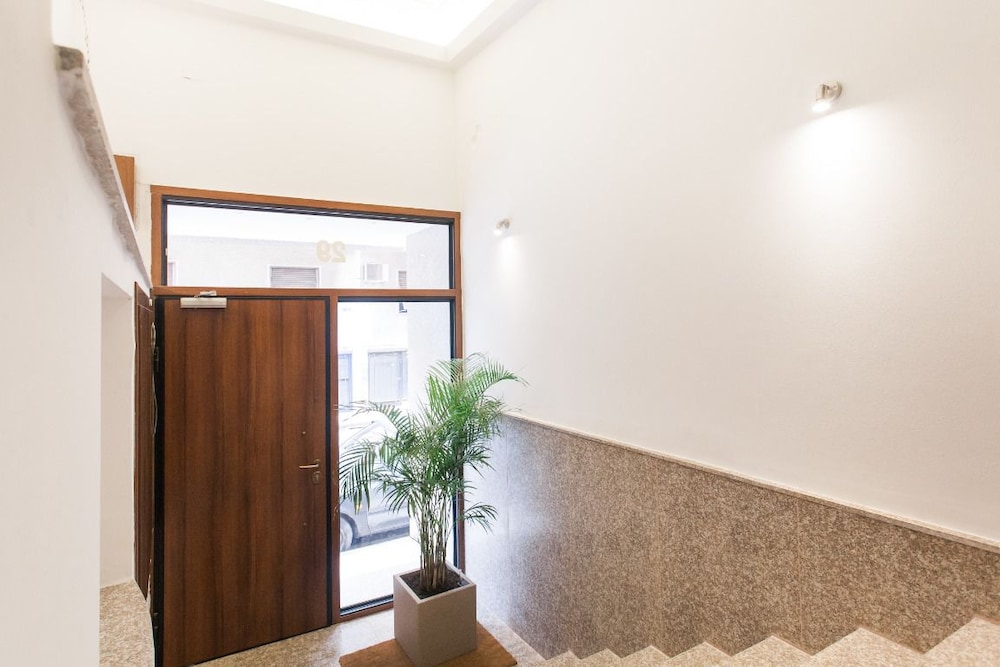 Nicholas Point Apartments And Rooms 2