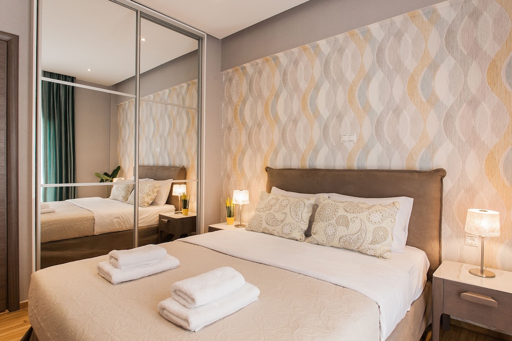 Nicholas Point Apartments And Rooms 18