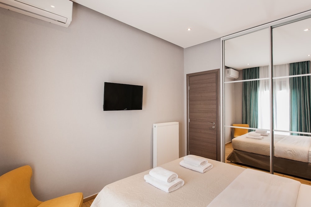 Nicholas Point Apartments And Rooms 20