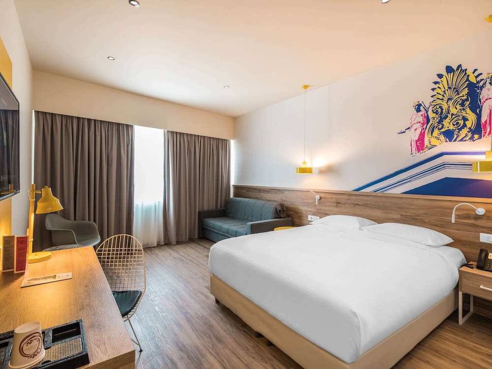 Ibis Styles Athens Routes 10