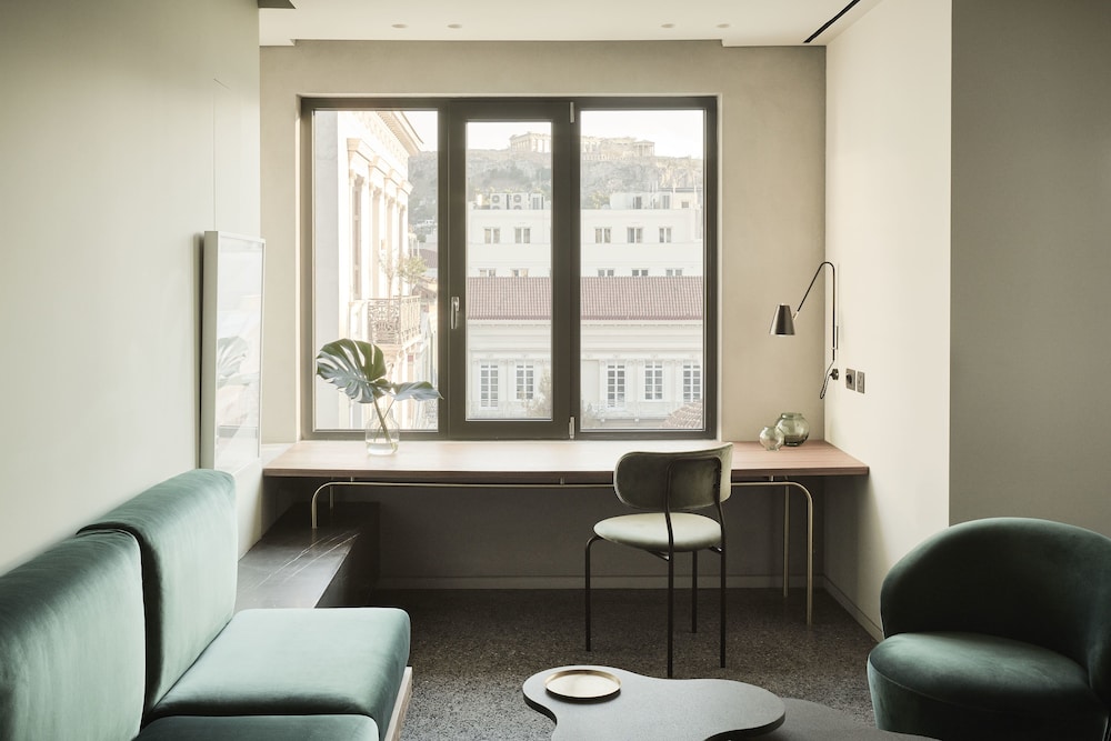 Perianth Hotel 22