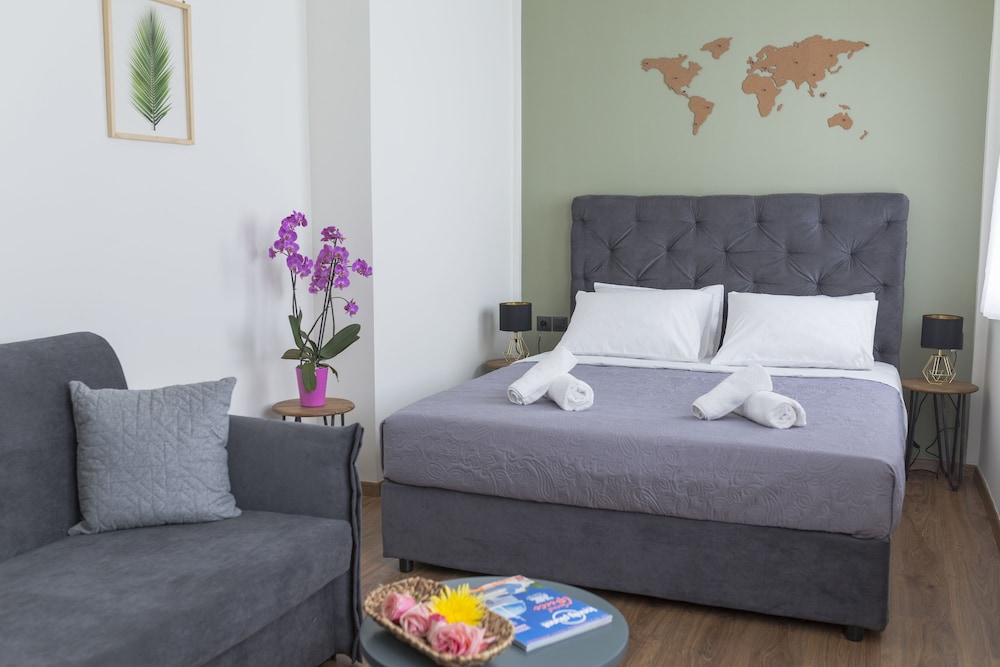 The Athens Edition Luxury Suites 7