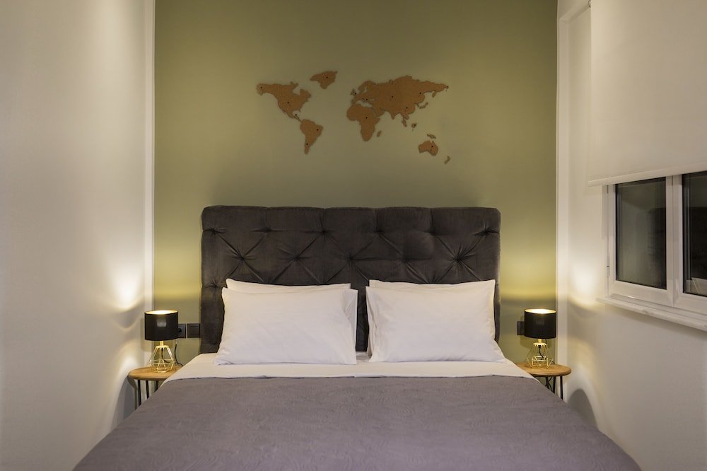 The Athens Edition Luxury Suites 9