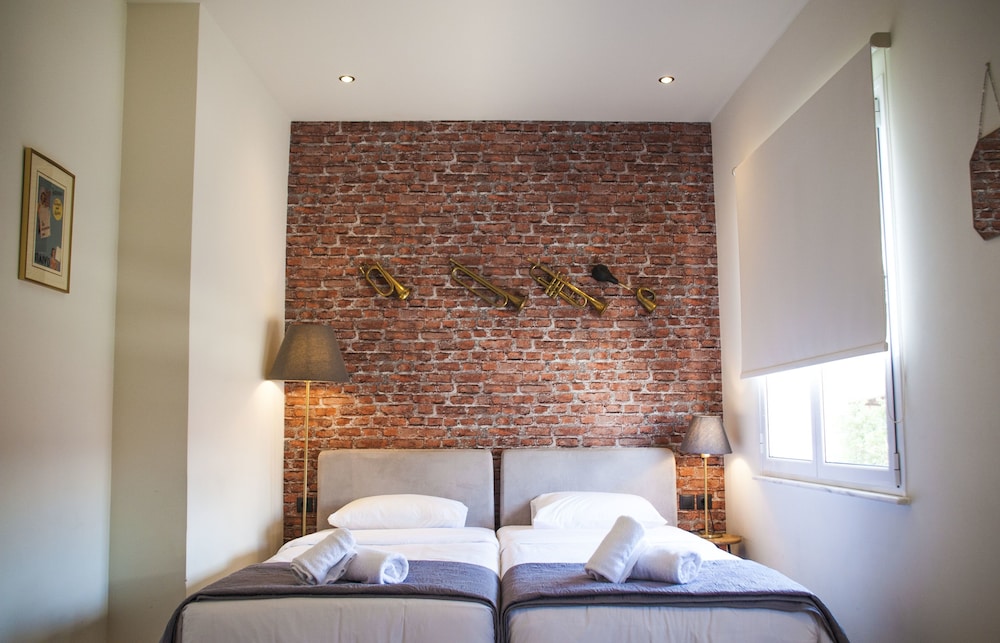 The Athens Edition Luxury Suites 16