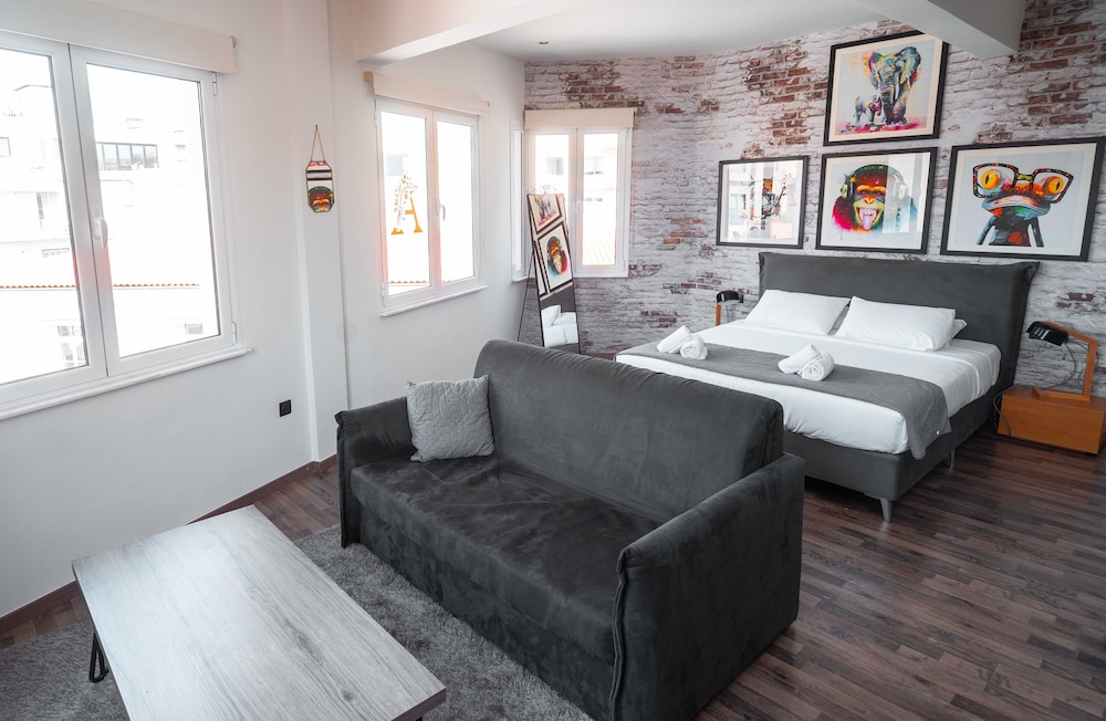 The Athens Edition Luxury Suites 22