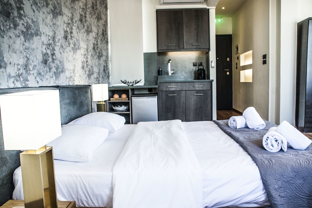 The Athens Edition Luxury Suites 15