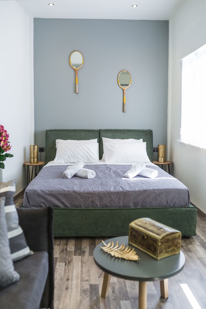 The Athens Edition Luxury Suites 8