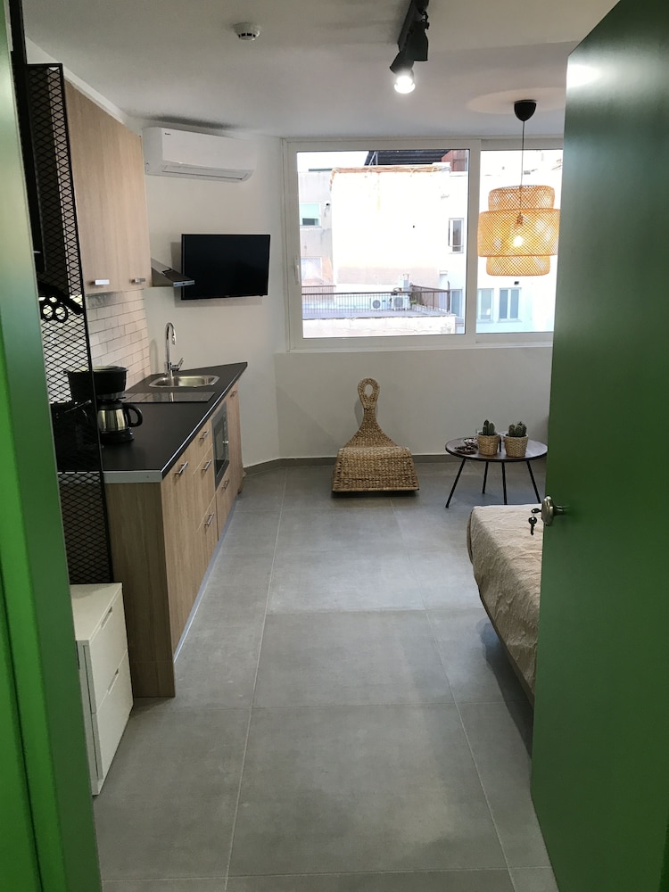 The Athenians Modern Apartments 3