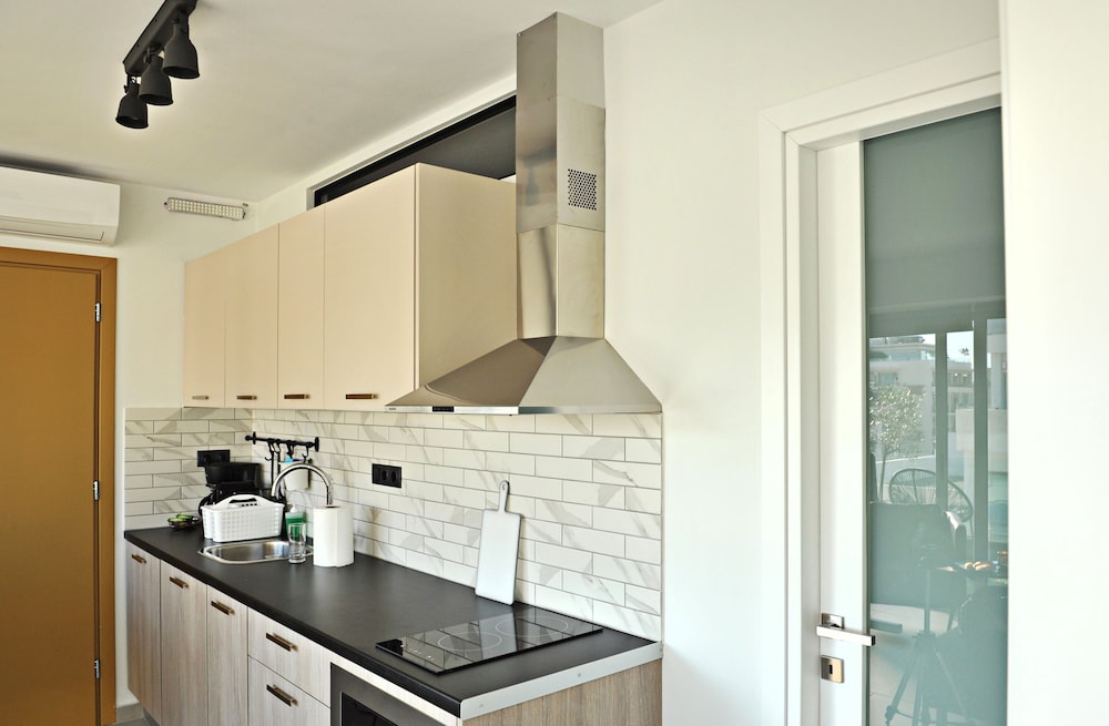 The Athenians Modern Apartments 24