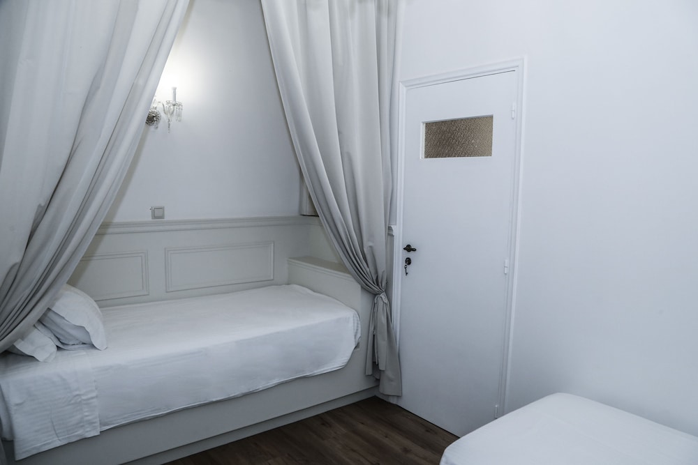 Athens Koukaki Boutique Apartments 15