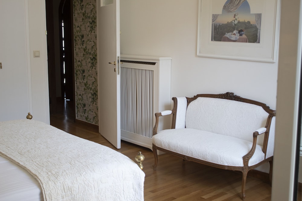Athens Koukaki Boutique Apartments 9