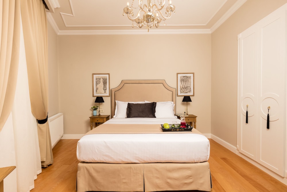 Athens Mansion Luxury Suites 4
