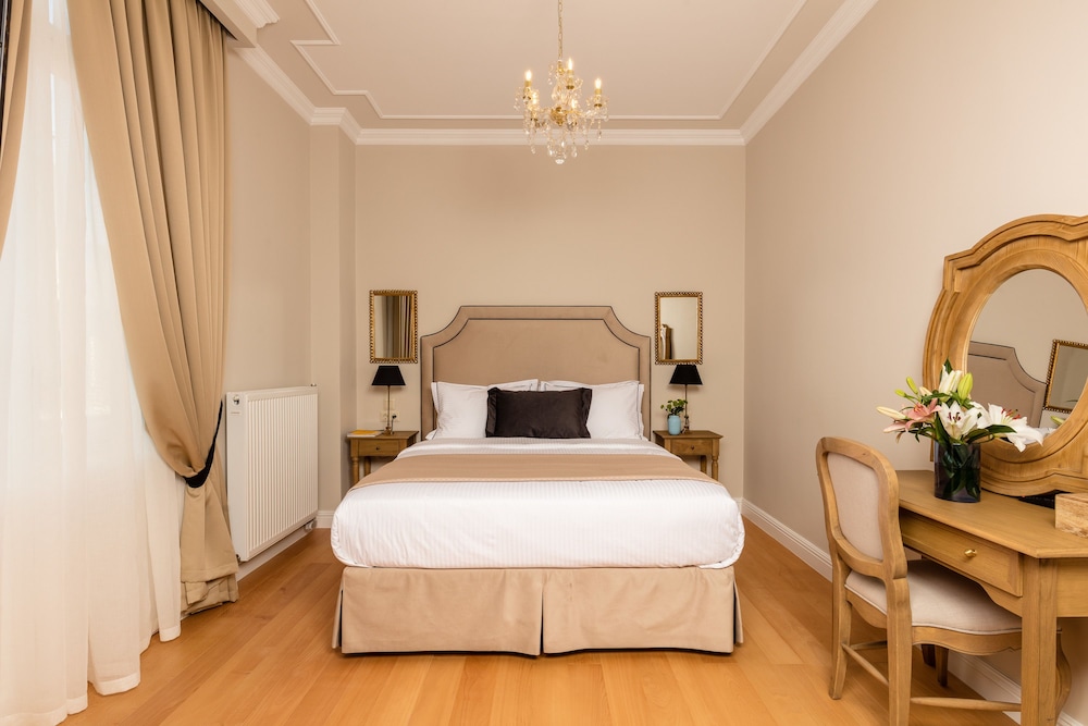 Athens Mansion Luxury Suites 8