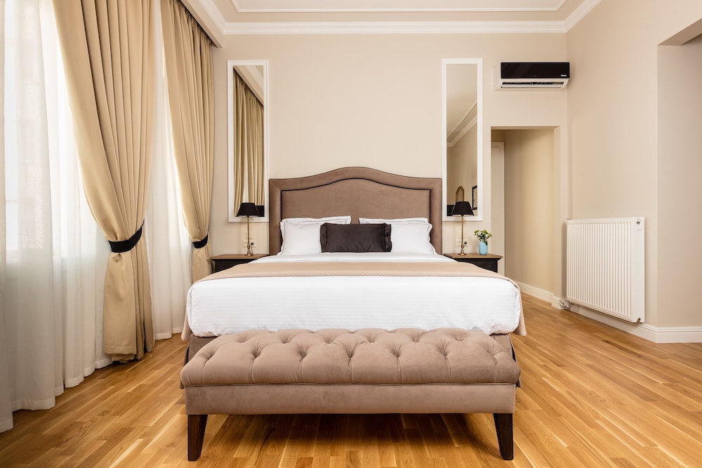 Athens Mansion Luxury Suites 16