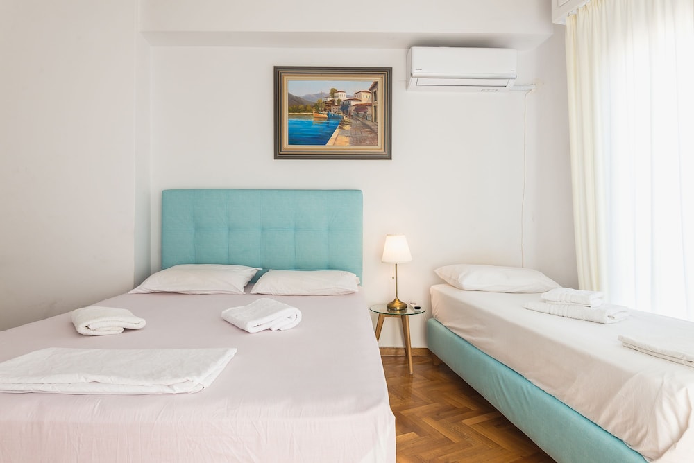 Super Paradise Apartments 9