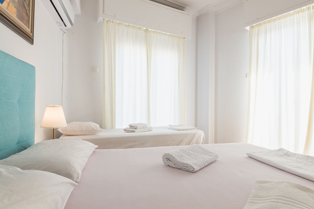 Super Paradise Apartments 5