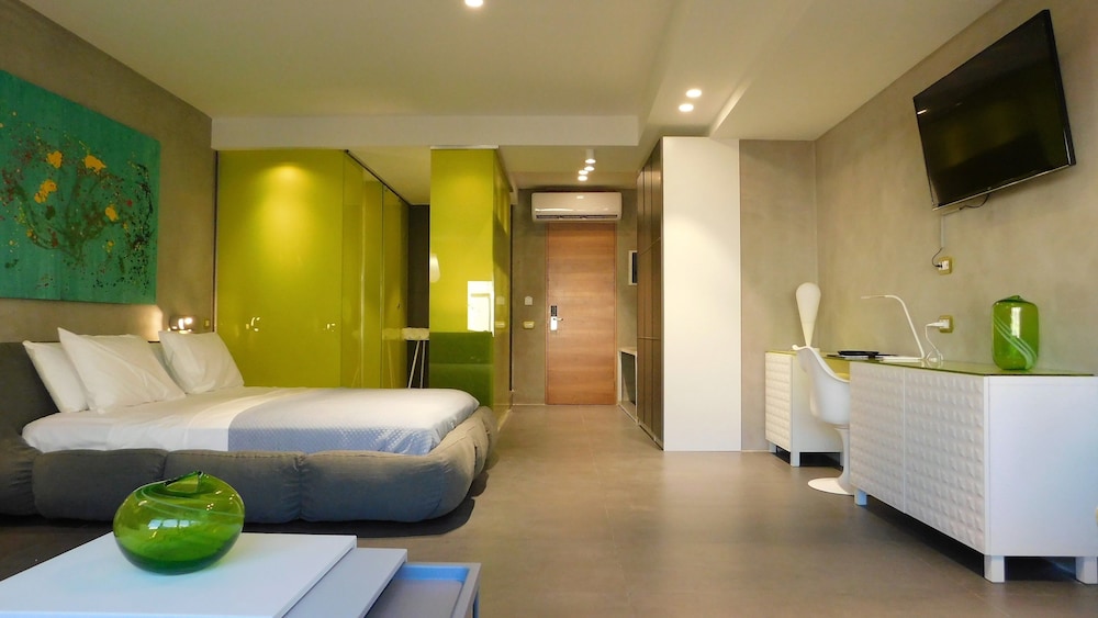 101 Adrianou Luxury Urban Stay 6