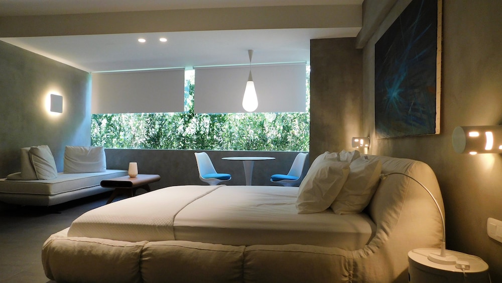 101 Adrianou Luxury Urban Stay 14