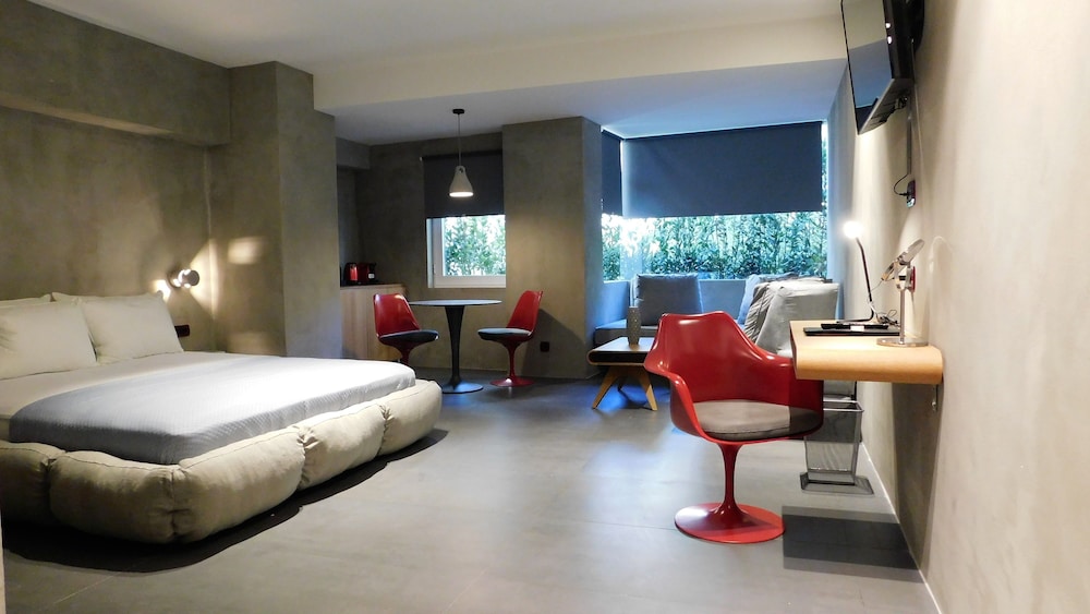 101 Adrianou Luxury Urban Stay 19