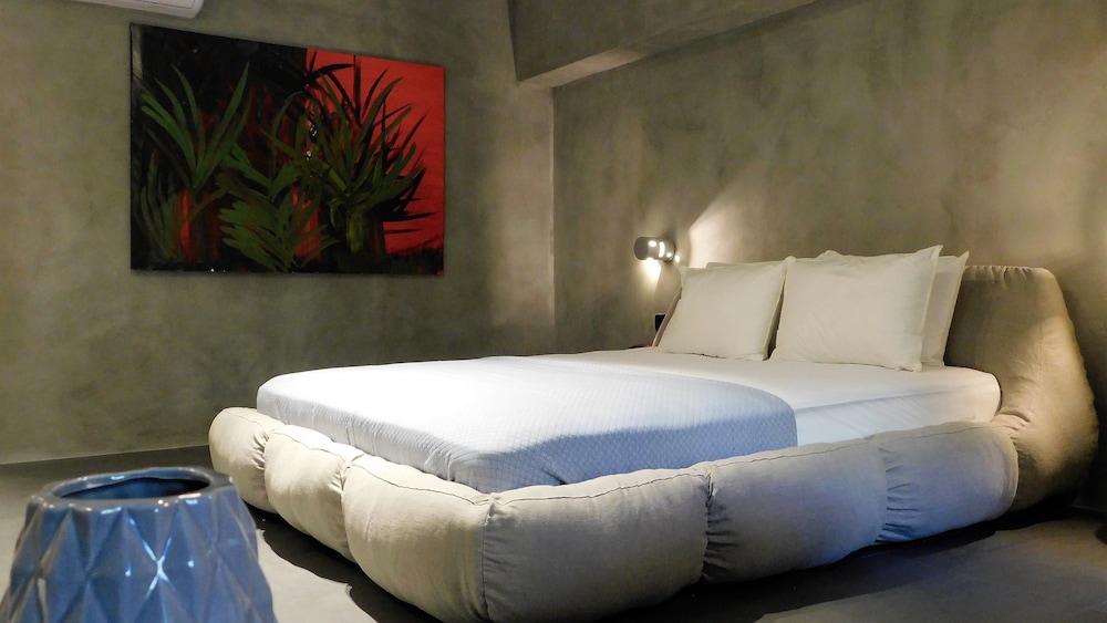 101 Adrianou Luxury Urban Stay 17