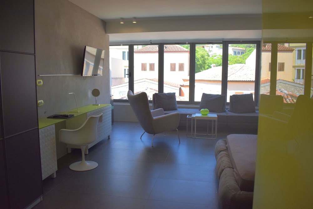 101 Adrianou Luxury Urban Stay 21