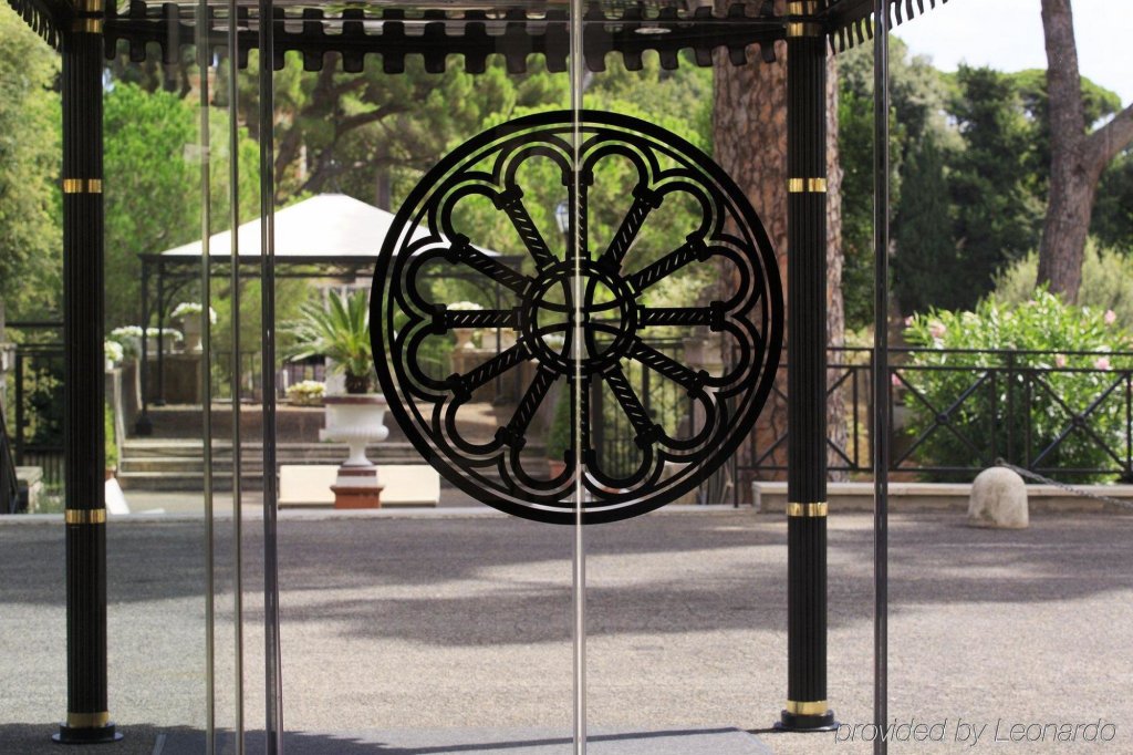 TH Roma - Carpegna Palace 17