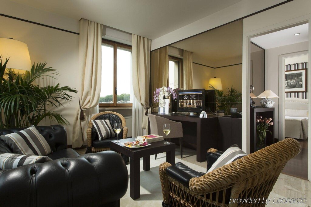 TH Roma - Carpegna Palace 23