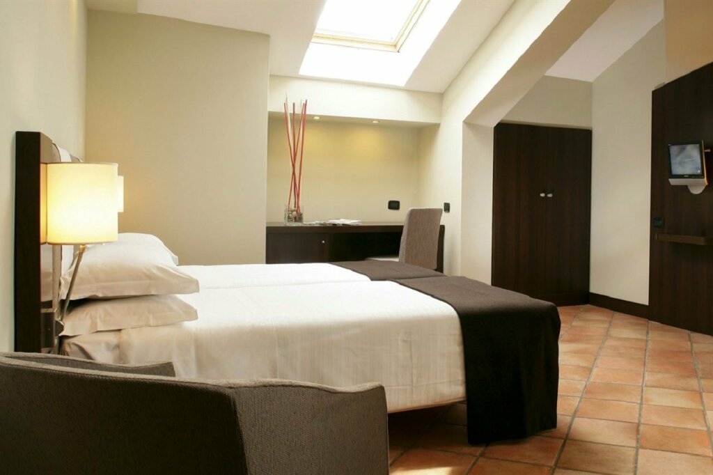 TH Roma - Carpegna Palace 6