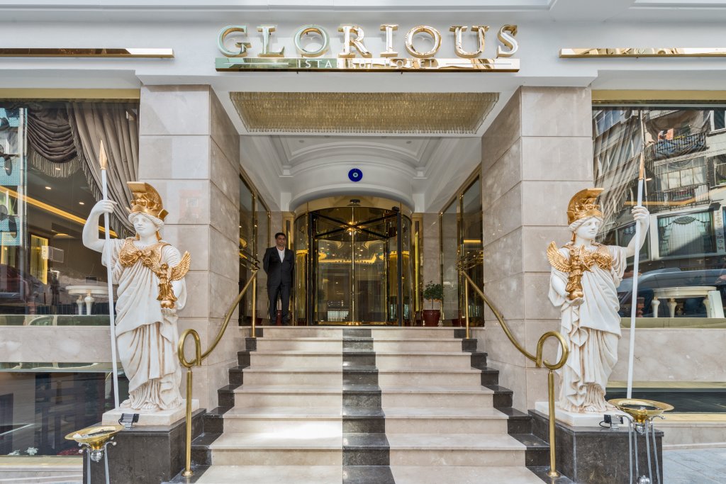 Glorious Hotel 3