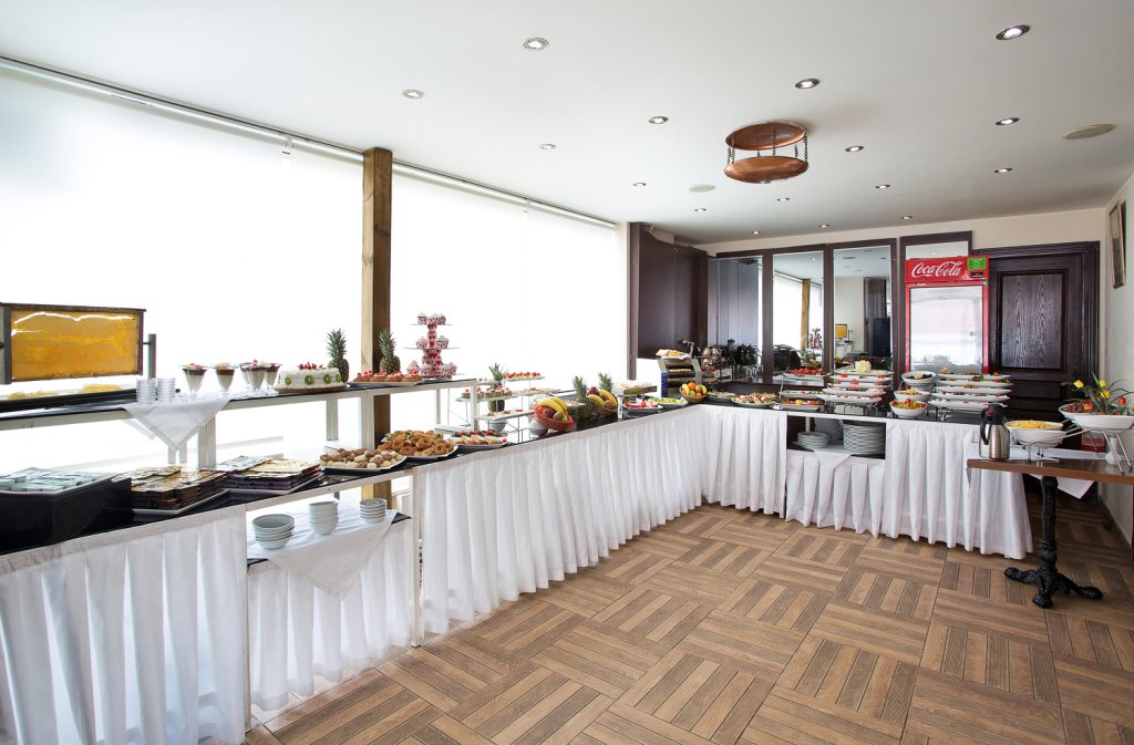 Hotel Evsen - Adults Only 18