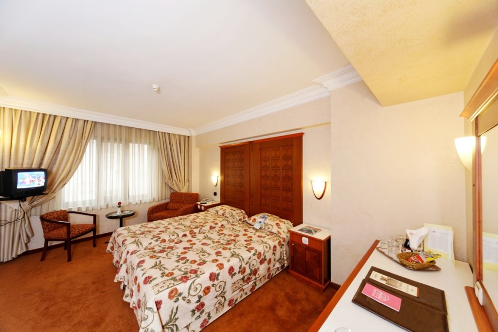 Yigitalp Hotel 6