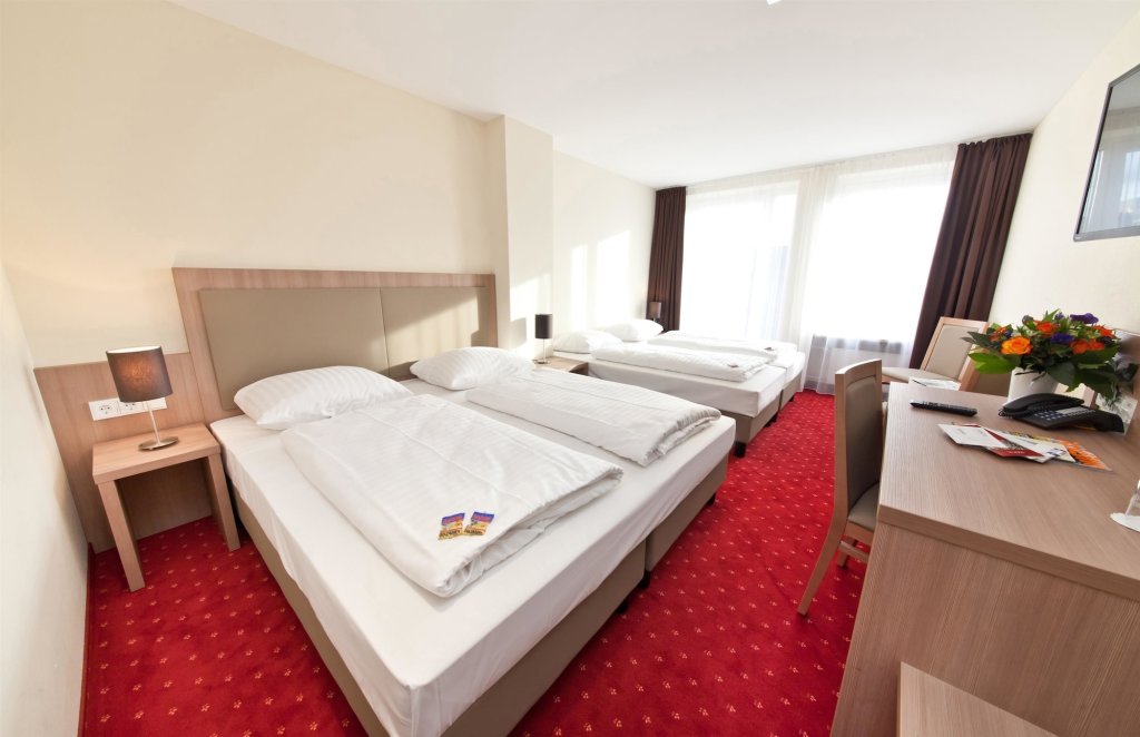 Novum Hotel Madison Düsseldorf Hauptbahnhof 21