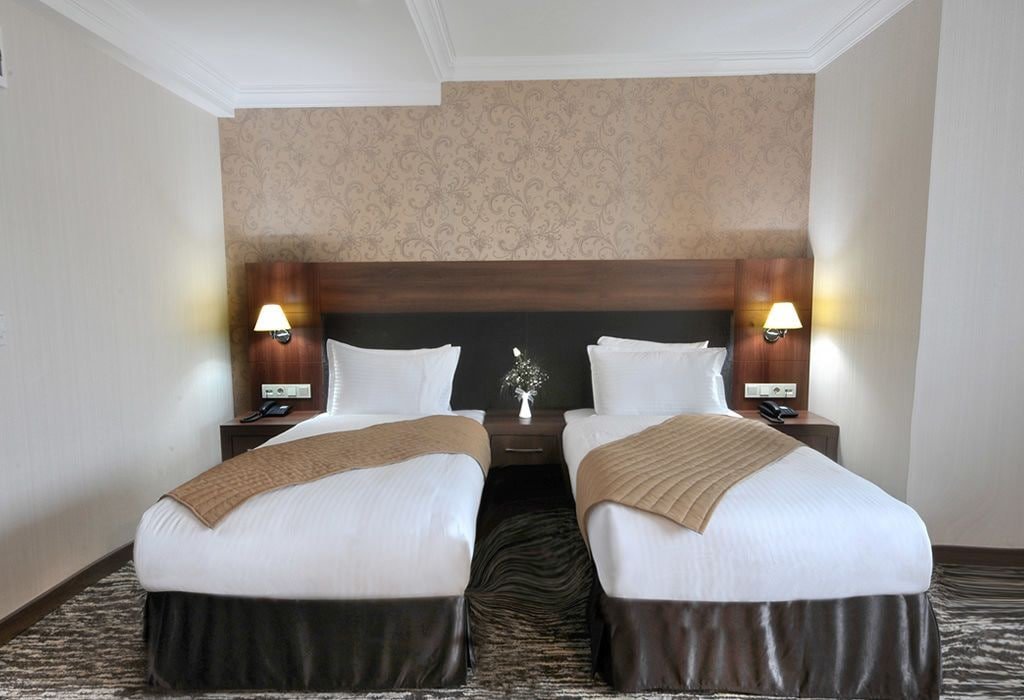 Rhiss Hotel Bostanci 12