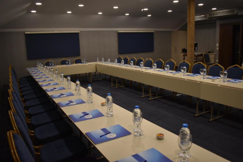 Rhiss Hotel Bostanci 16