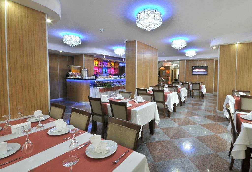 Rhiss Hotel Bostanci 3