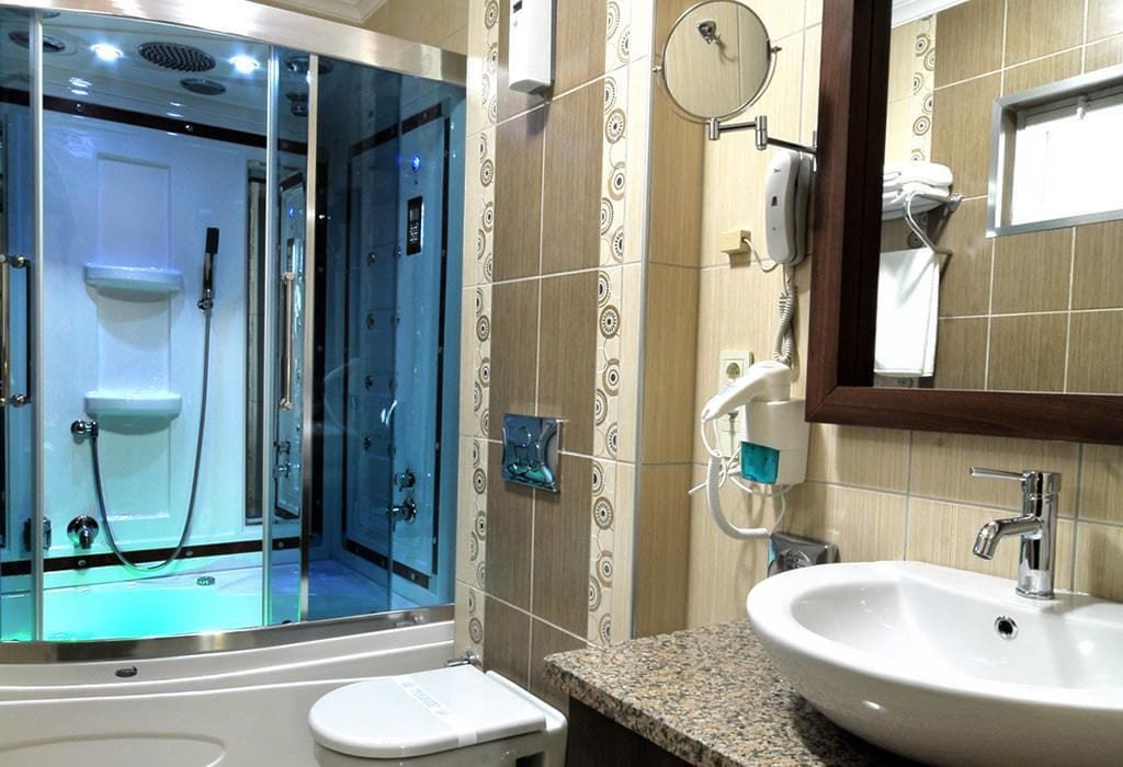 Rhiss Hotel Bostanci 6