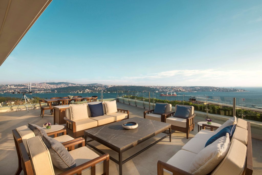 Conrad Istanbul Bosphorus 10