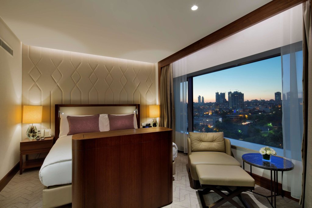 Conrad Istanbul Bosphorus 17