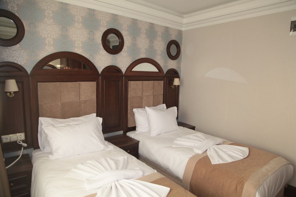 Golden Pen Hotel 11