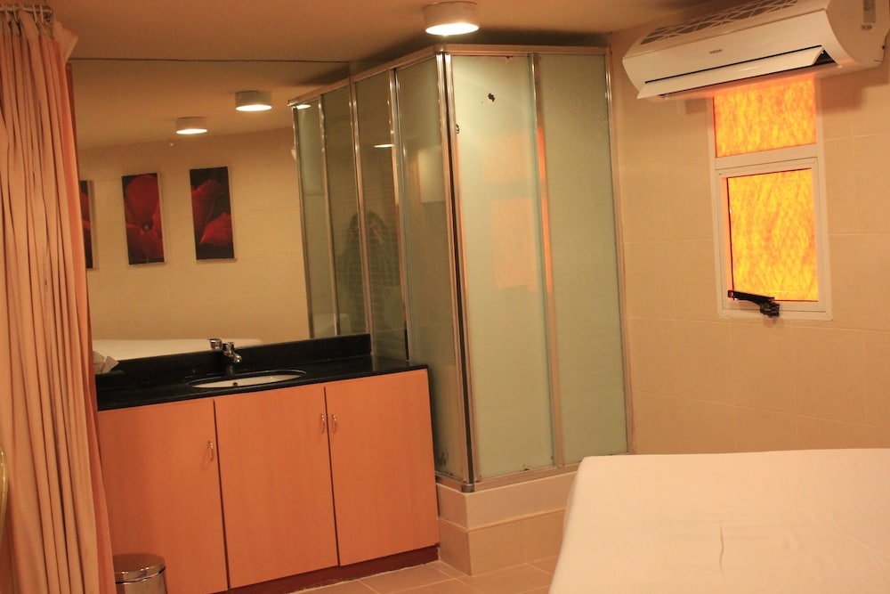 Sea View Hotel 24